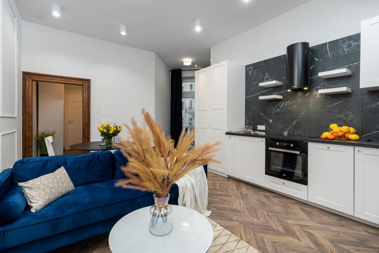 Cozy Apartment In The Center Of Krasków Exterior foto