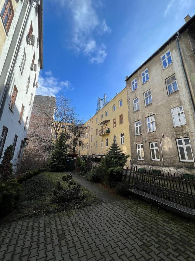 Cozy Apartment In The Center Of Krasków Exterior foto